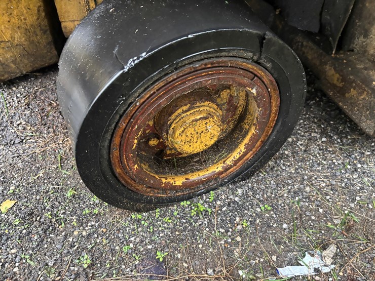 caterpillar-v50b-image-50
