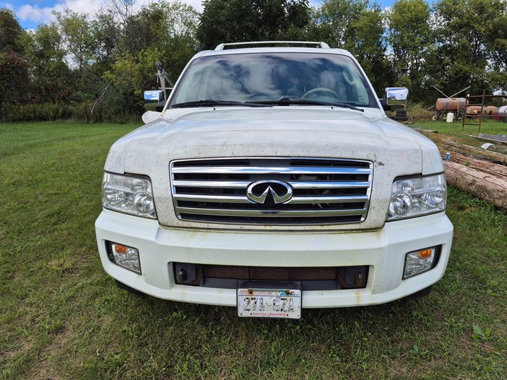 2006-infiniti-qx56-image-2