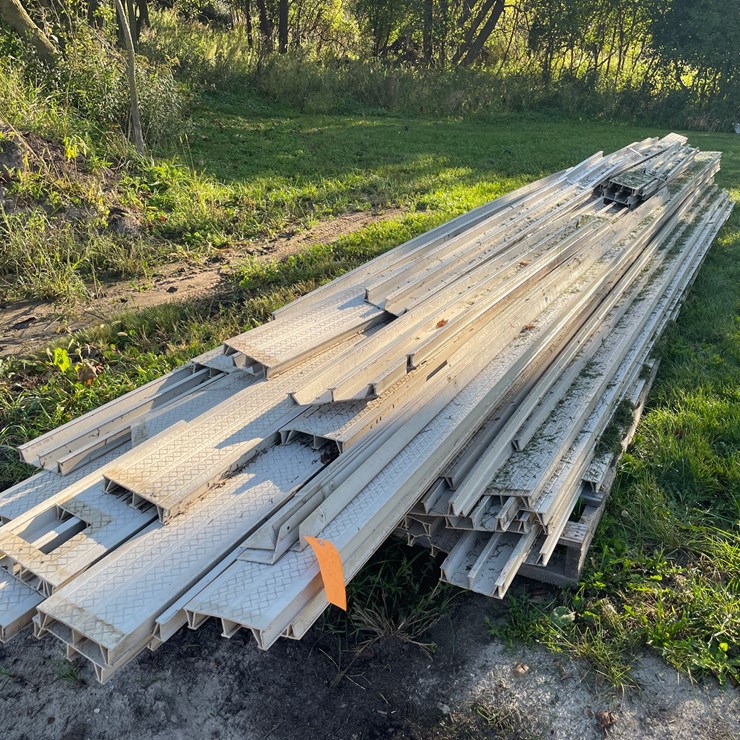 #3175 • Poly Deck Planking