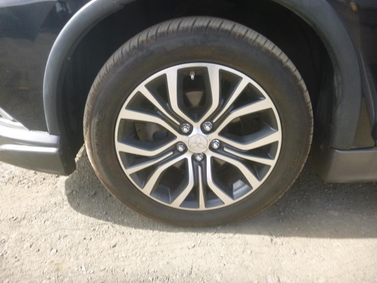 2016-mitsubishi-outlander-image-15