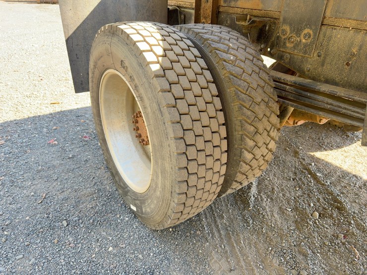 1995-caterpillar-3116-image-13