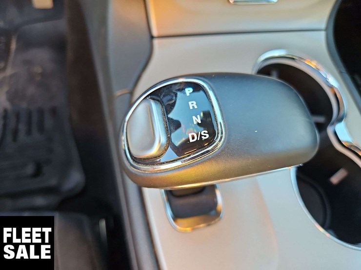 2014-jeep-grand-cherokee-image-21