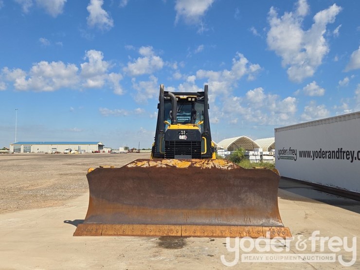 2021-caterpillar-d4-lgp-image-8