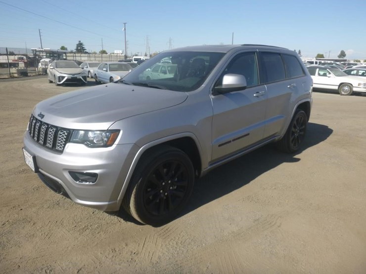 2018-jeep-grand-cherokee-image-1