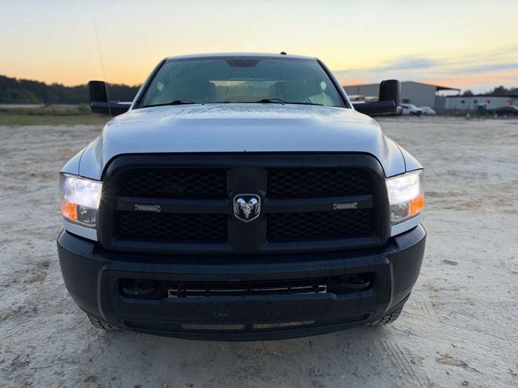 2017-dodge-2500-image-4