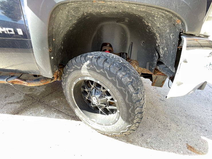 2007-chevrolet-2500-image-11