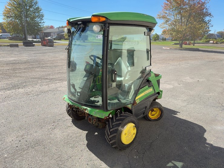 john-deere-1575-image-1