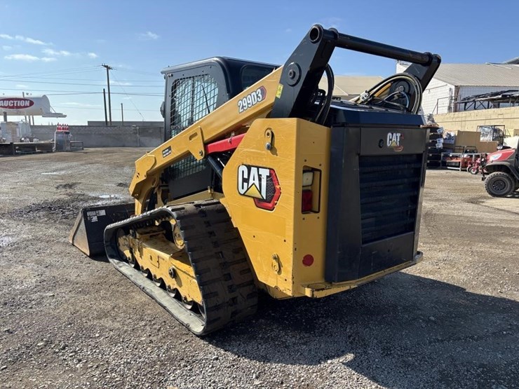 2021-caterpillar-299d3-image-4