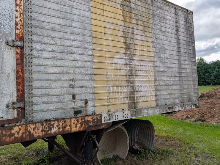 strick-trailer-image-9
