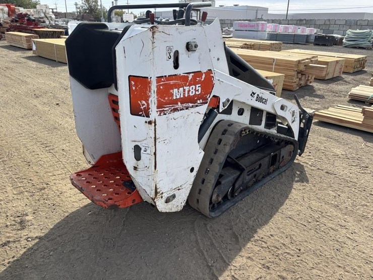 2018-bobcat-mt85-image-3