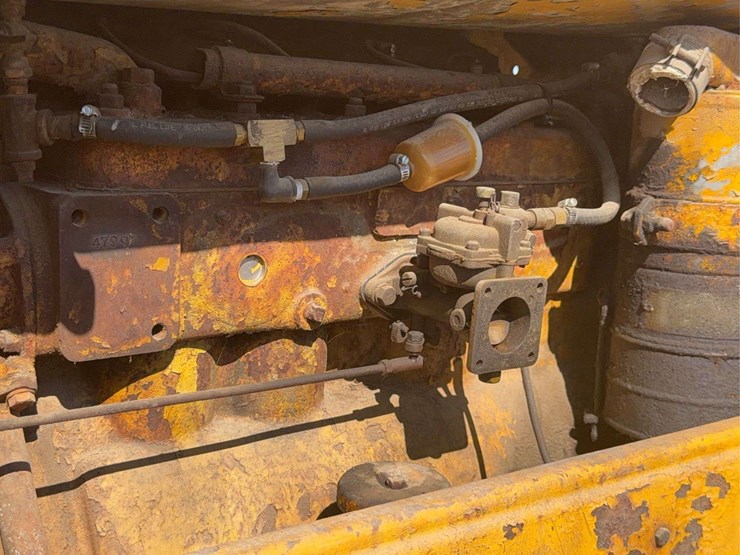 caterpillar-10-image-30