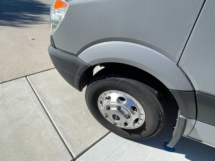 #525-•-2012-mercedes-benz-sprinter-(title-in-delay)-(green-bay,-wi)-image-9