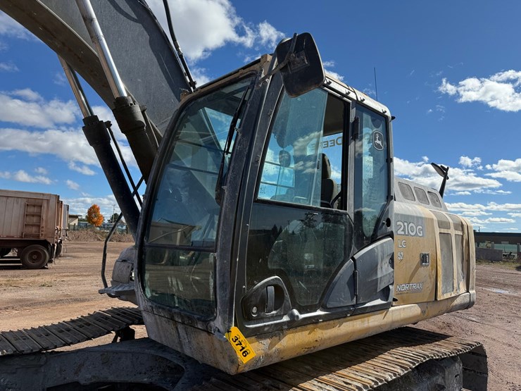 deere-210g-lc-image-24