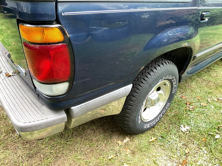 1997-ford-explorer-xlt-image-29
