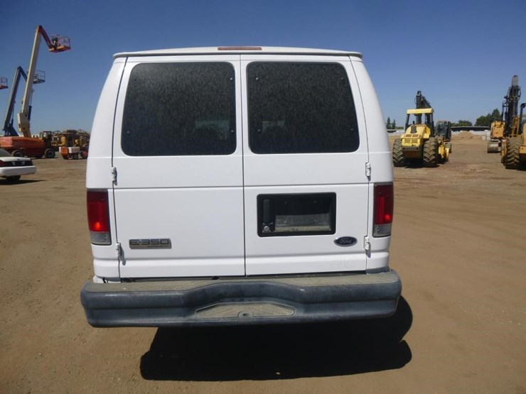 2008-ford-e350-image-6