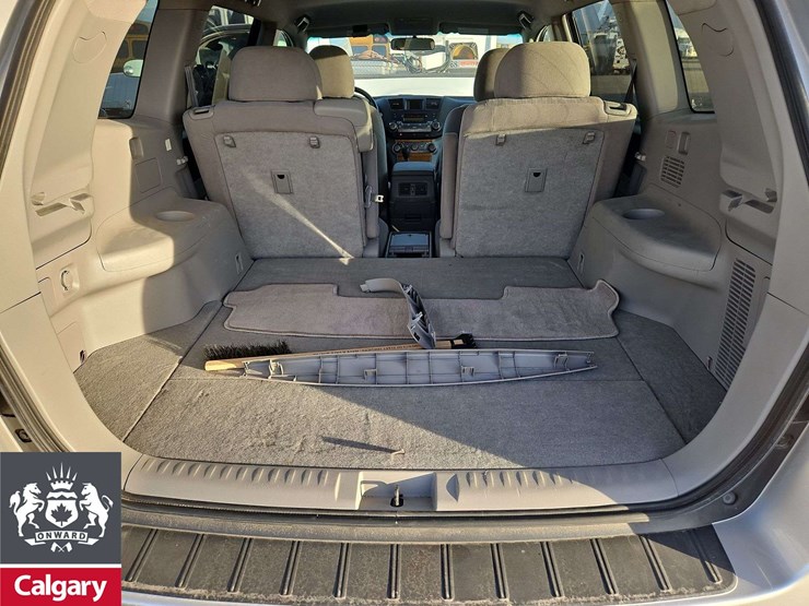 2009-toyota-highlander-hybrid-image-30