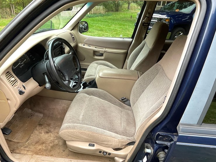 1997-ford-explorer-xlt-image-59