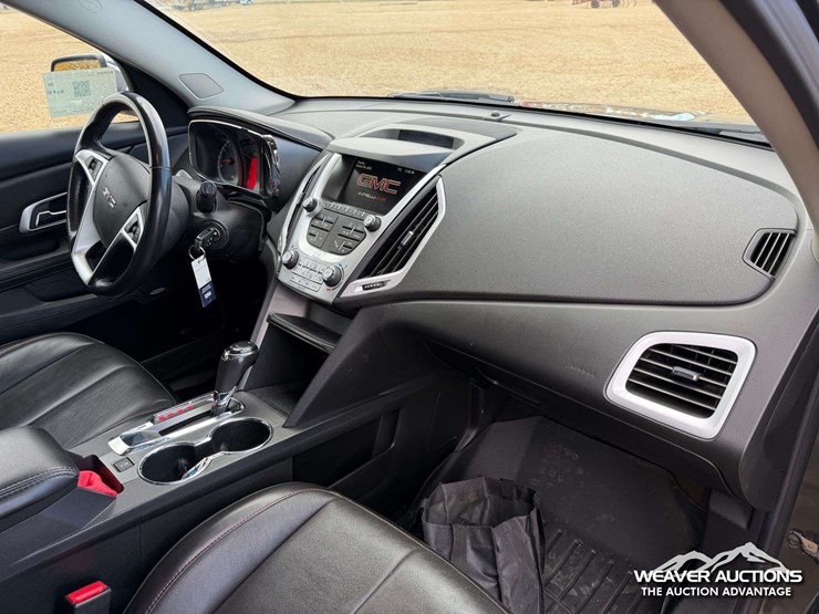 2017-gmc-terrain-slt-image-21