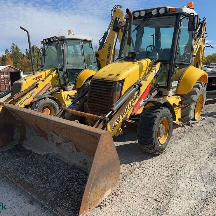 NEW HOLLAND B95B