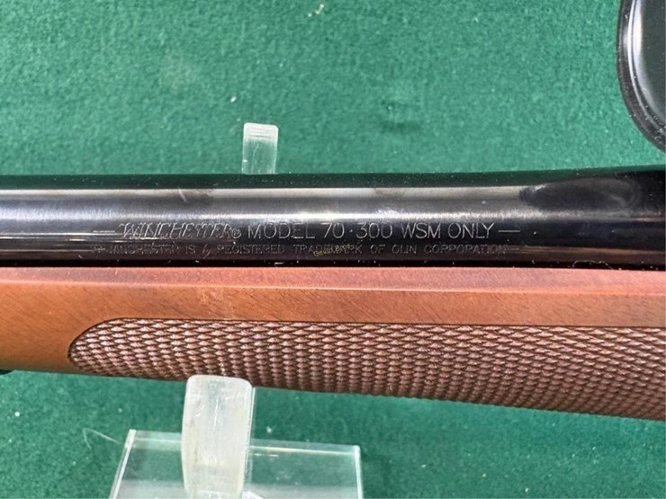 winchester-mdl.70-300-wsm-rifle-image-13