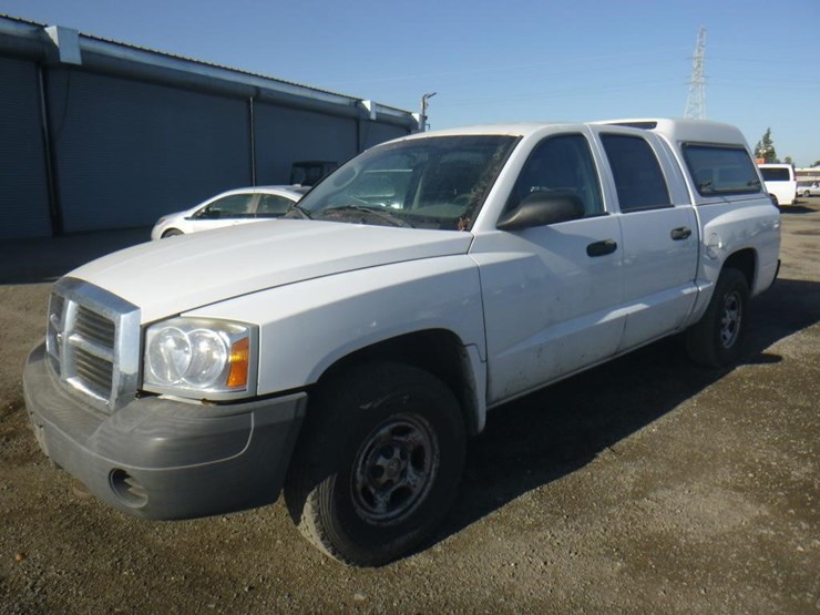 2007-dodge-dakota-image-2