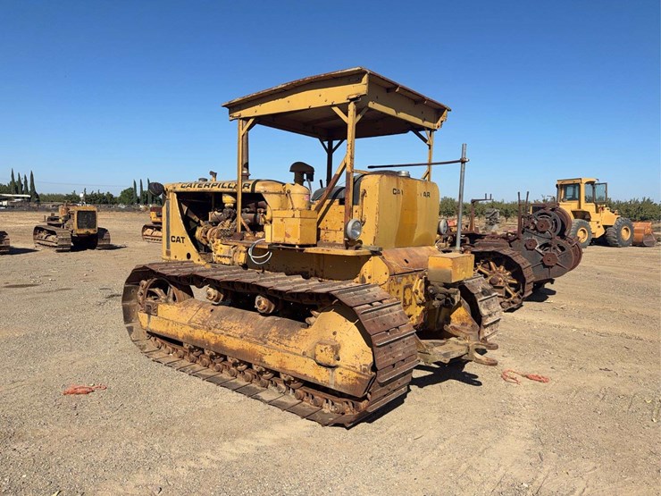 caterpillar-d7-image-3