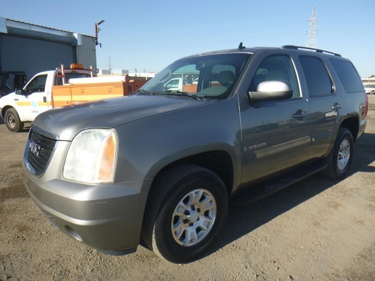 2007-gmc-yukon-image-1