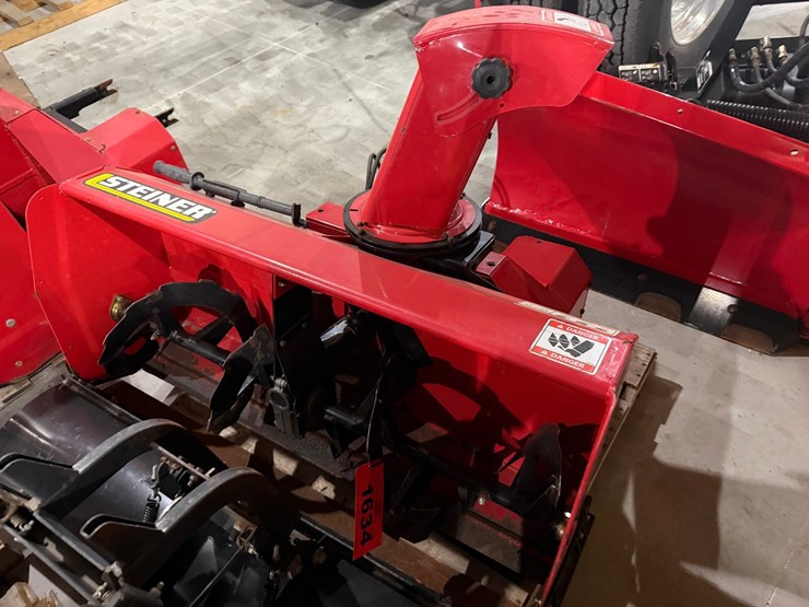 #1634-•-steiner-ventrac-snowblower-attachment-image-3
