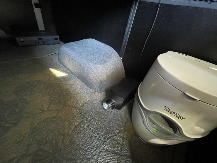#525-•-2012-mercedes-benz-sprinter-(title-in-delay)-(green-bay,-wi)-image-81