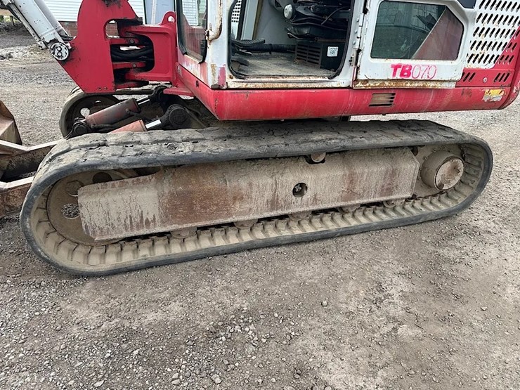takeuchi-tb070-image-13