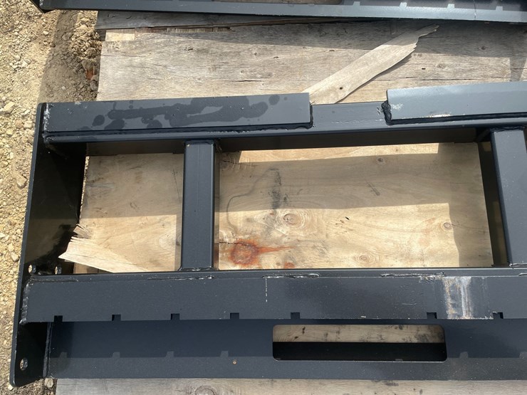 #2036-•-wolverine-skid-steer-pallet-fork-frame-attachment-image-5