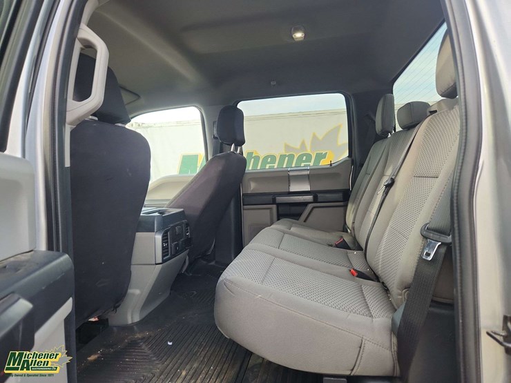 2022-ford-f250-image-9