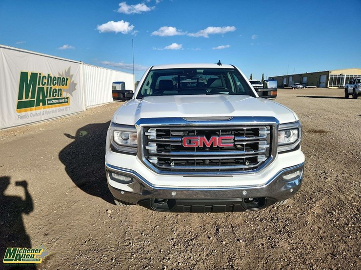2017-gmc-sierra-1500-image-17