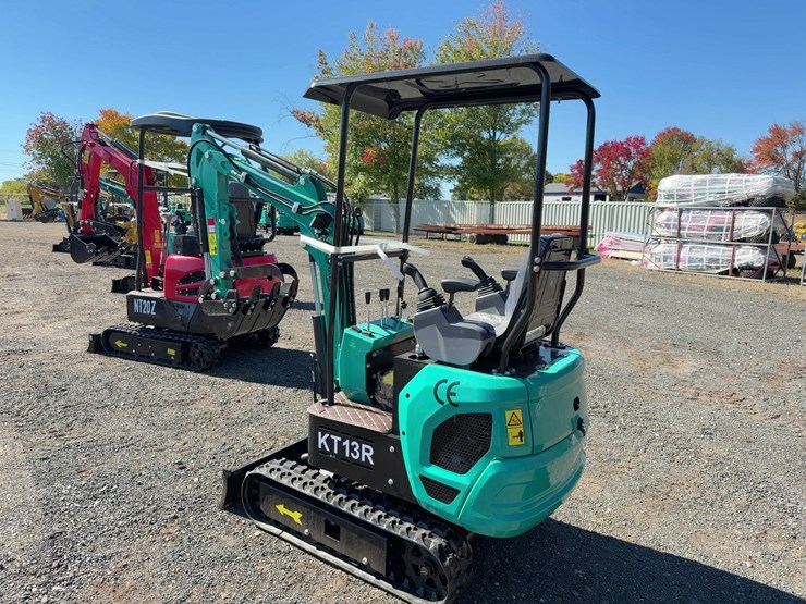 cfg-industrial-kt13r-mini-excavator-image-4