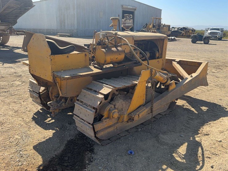 caterpillar-28-image-5