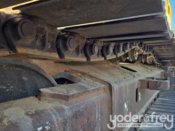 komatsu-pc210-image-11