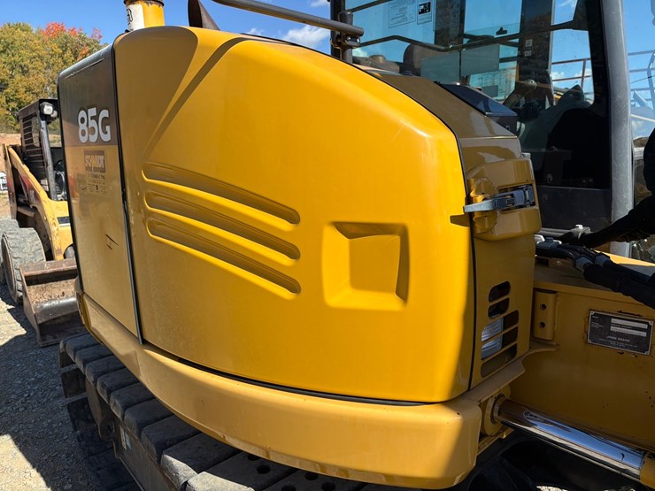 deere-85g-image-26