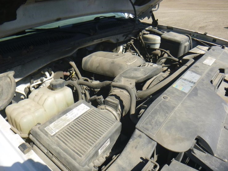 2006-chevrolet-3500-image-9