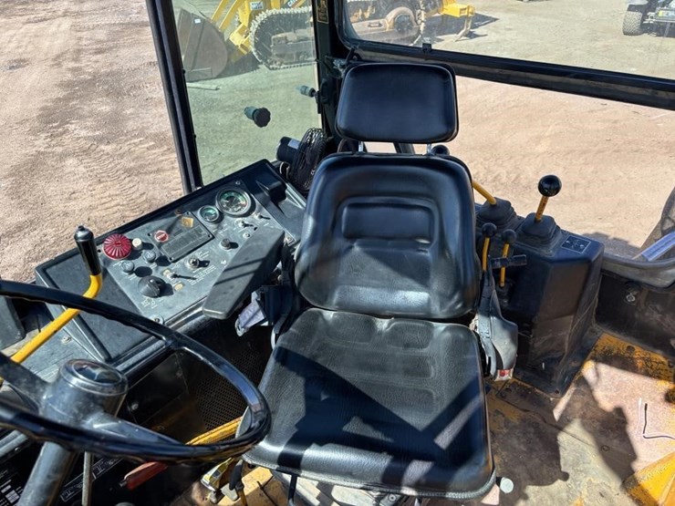 1988-deere-310c-image-33