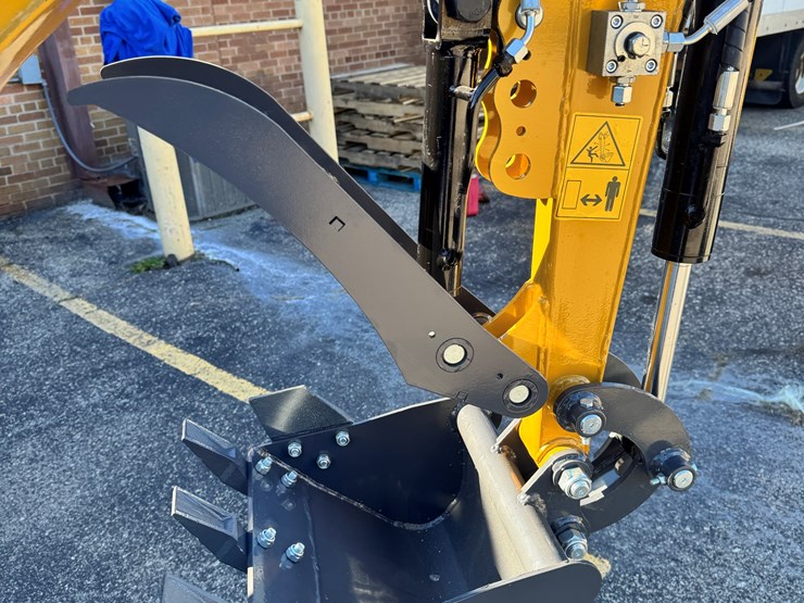 2026-unused-qk20r-mini-excavator-image-3