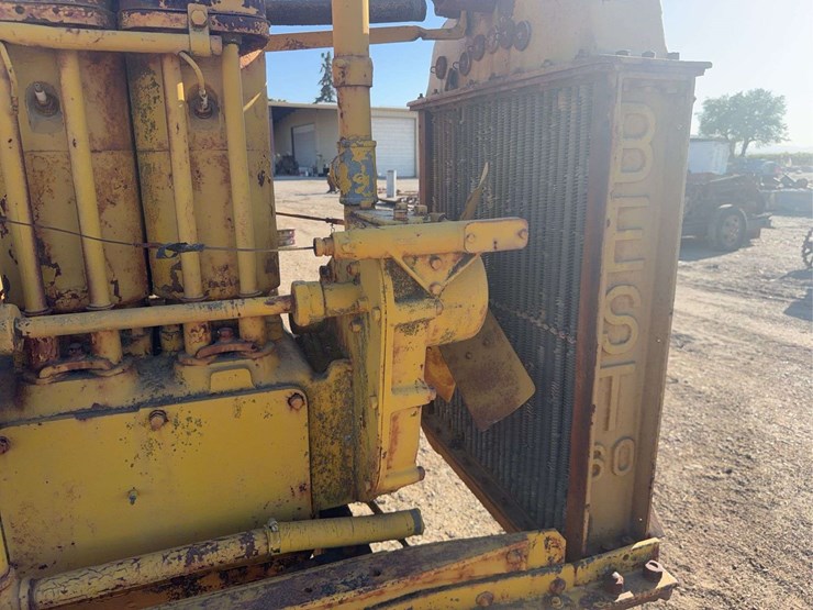 caterpillar-60-image-30