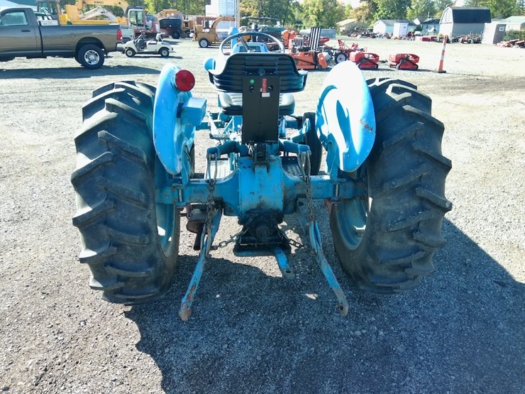 ford-3000-image-6