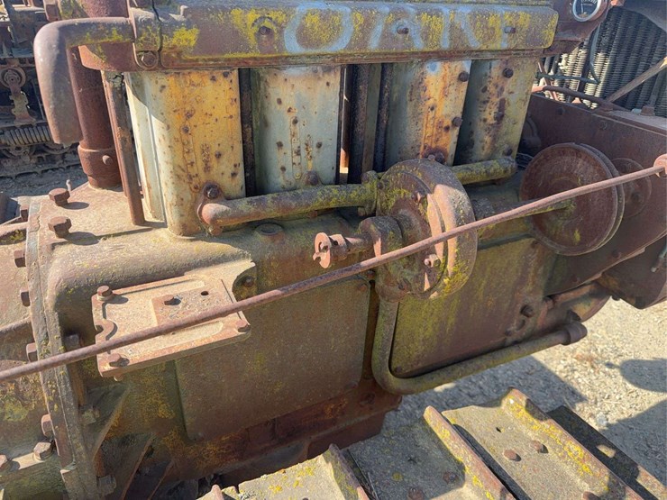 caterpillar-thirty-image-17