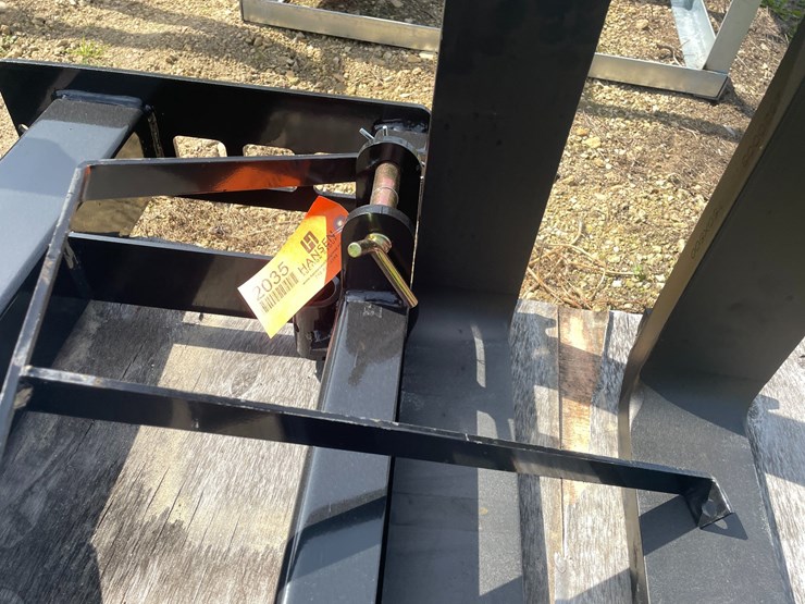#2035-•-wolverine-tractor-grass-fork-attachment-image-9