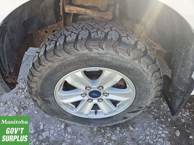 2016-ford-f150-image-13