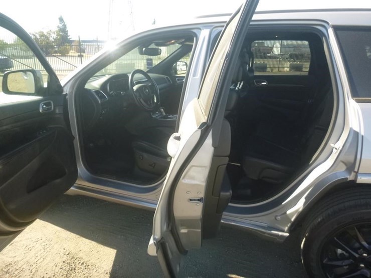 2018-jeep-grand-cherokee-image-5