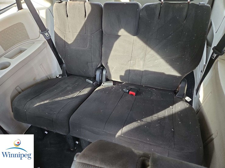 2013-dodge-grand-caravan-se-image-22