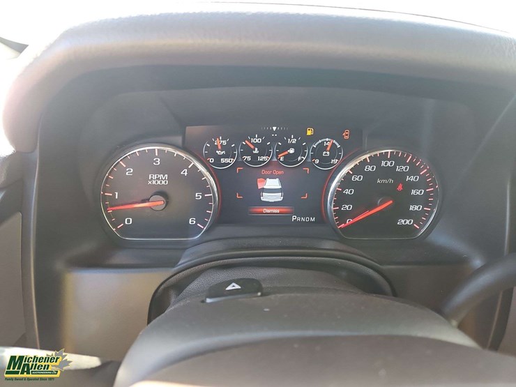2015-gmc-yukon-xl-denali-image-21