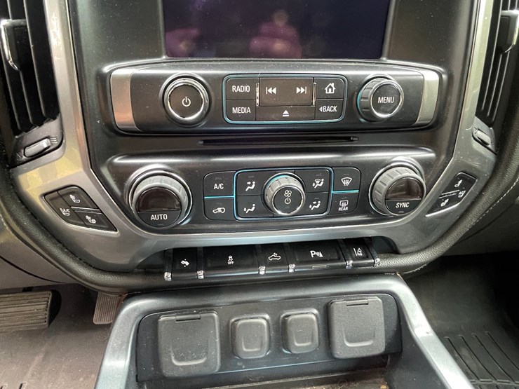 2014-chevrolet-1500-image-70