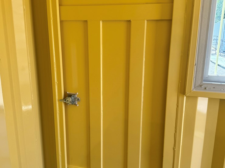 10-foot-shipping-storage-container-image-8